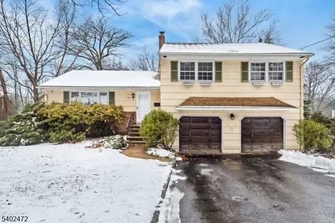 1104 Sylvan Ln, Mountainside, NJ 07092