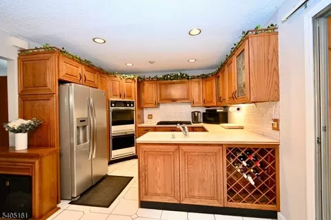 137 Byrne St, Hackensack, NJ 07601 photo 6