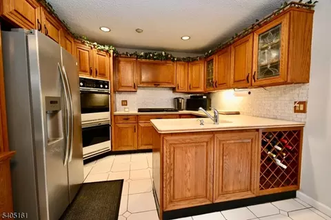 137 Byrne St, Hackensack, NJ 07601 photo 8
