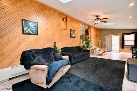 137 Byrne St, Hackensack, NJ 07601 photo 12