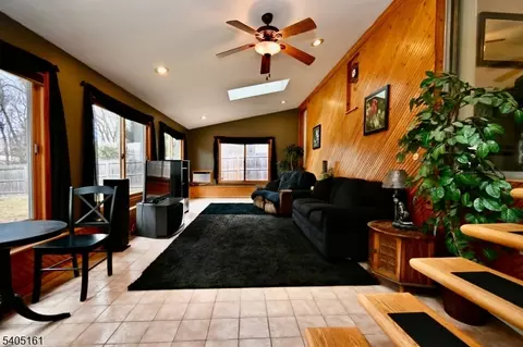 137 Byrne St, Hackensack, NJ 07601 photo 9