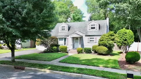 137 Byrne St, Hackensack, NJ 07601 photo 32