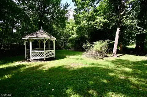 137 Byrne St, Hackensack, NJ 07601 photo 30