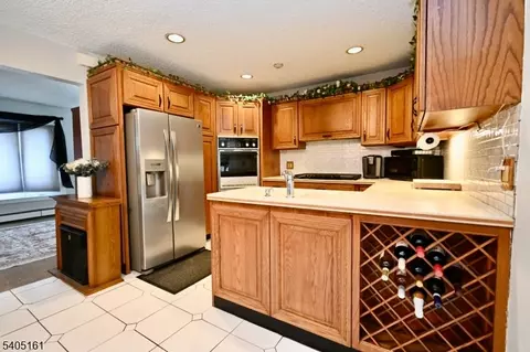137 Byrne St, Hackensack, NJ 07601 photo 7