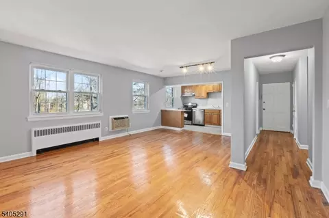 16 F Parkway Vlg #F, Cranford, NJ 07016
