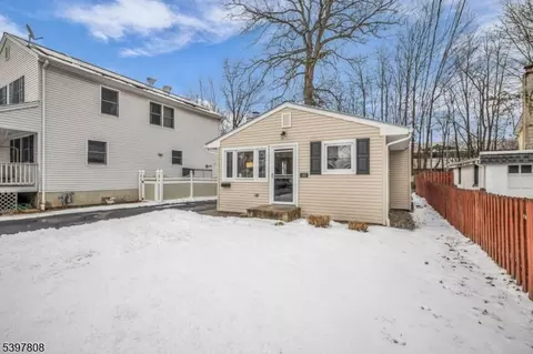 193 Jacksonville Dr, Parsippany, NJ 07054