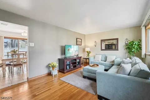 132 Linden Rd, Wayne, NJ 07470 photo 6
