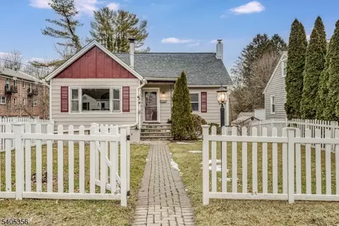 105 Lake Ave, Newton, NJ 07860