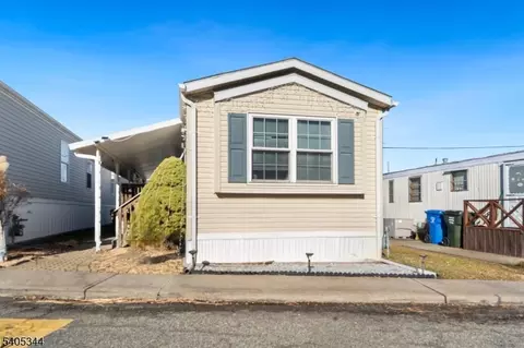 38 Helen Ave, Avenel, NJ 07001