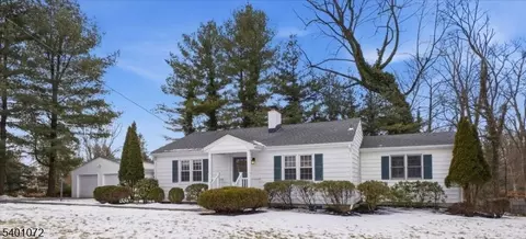 15 Wheeler Rd, Chester, NJ 07930