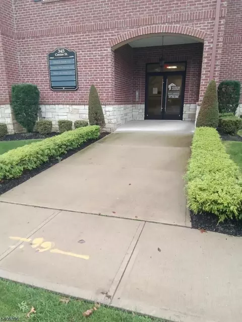 345 Centre St #302, Nutley, NJ 07110