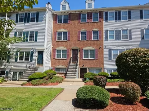 6 Rutgers Dr, Newark, NJ 07103