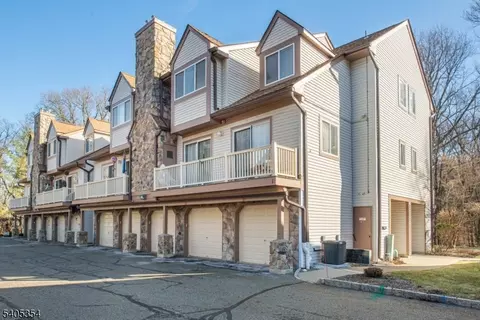 119 Woods Edge Dr #119, Succasunna, NJ 07876