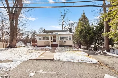 16 Absecon Rd, Parsippany, NJ 07054