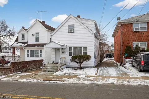 415 Preakness Ave, Paterson, NJ 07502