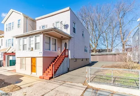 197-199 16th Ave, Paterson, NJ 07501