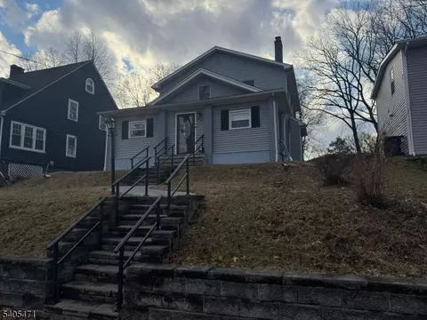 835 Dixie Ln, Plainfield, NJ 07062