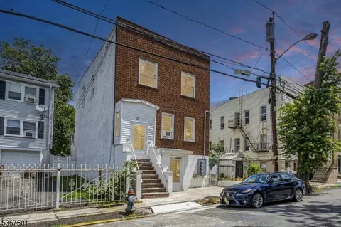 122 Harper Ave, Irvington, NJ 07111