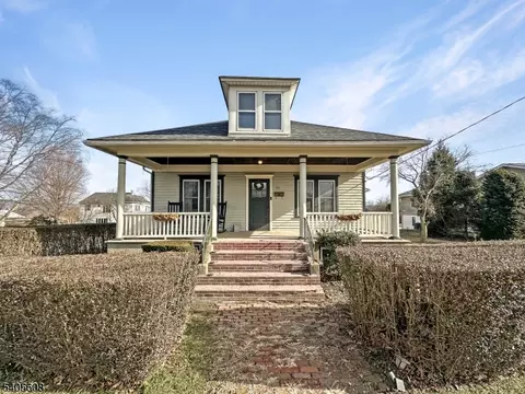 591 Schley Ave, Alpha, NJ 08865