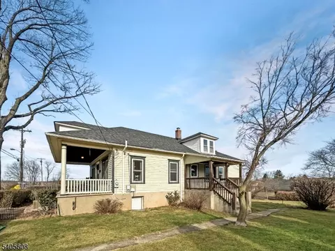 591 Schley Ave, Alpha, NJ 08865 photo 25