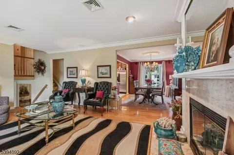32 Augusta Dr, Wayne, NJ 07470 photo 11