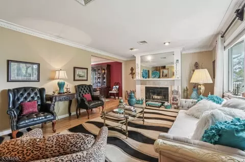 32 Augusta Dr, Wayne, NJ 07470 photo 10