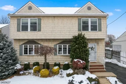 90 Coolidge Ave, Carteret, NJ 07008