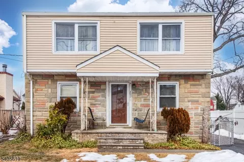 257 Floral Ln, Saddle Brook, NJ 07663