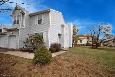 10 Apache Way, Somerville, NJ 08876