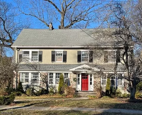 459 Walton Rd, Maplewood, NJ 07040