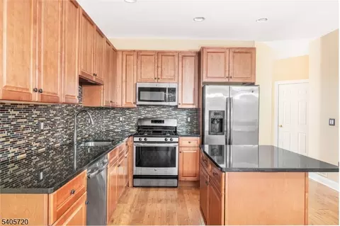 19 Prospect Ci, Wantage, NJ 07461
