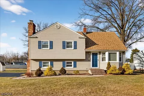 12 Hadler Dr, Somerset, NJ 08873