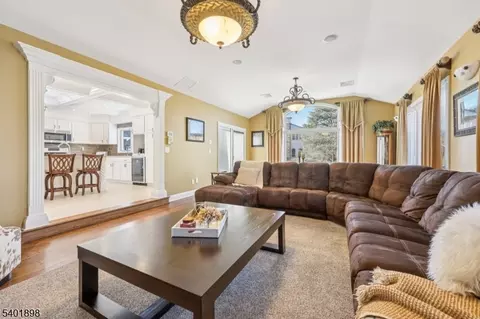 761 Valley Rd, Wayne, NJ 07470 photo 3