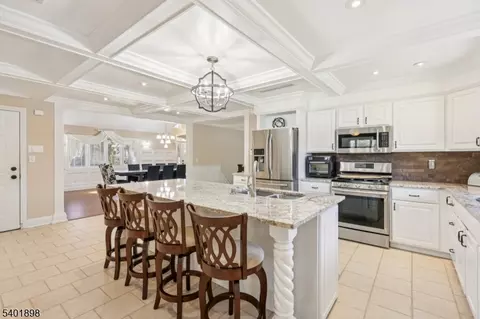 761 Valley Rd, Wayne, NJ 07470 photo 8