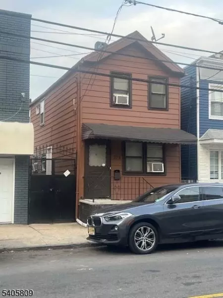 279 New York Ave, Newark, NJ 07105