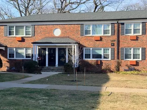 213 Pitney Pl, Morristown, NJ 07960