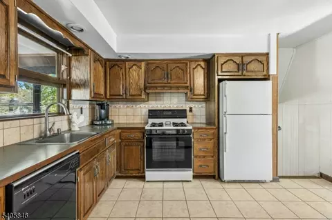 294 Mountain Ave, Springfield, NJ 07081 photo 9