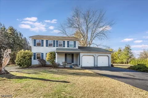 2 Bernard Ct, Lebanon, NJ 08833