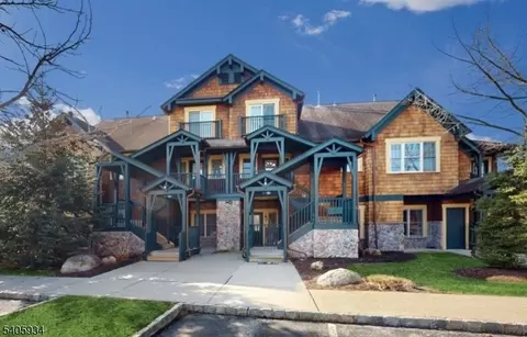 8 Maple Cres UNIT 12, Vernon, NJ 07462