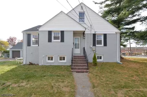 16 Liberty St, Little Ferry, NJ 07643