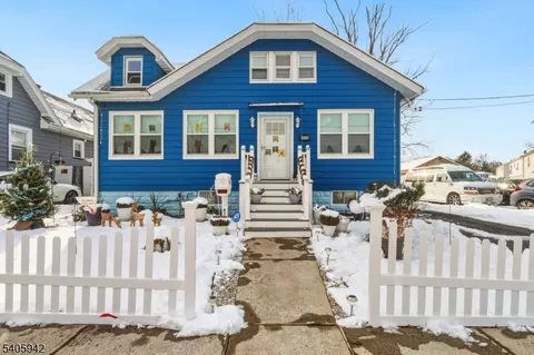 414 Martin St, Roselle, NJ 07203