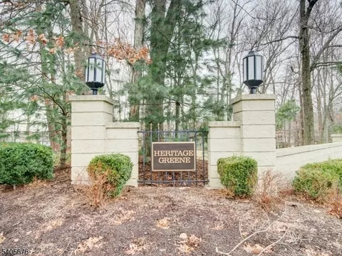 23 Heritage Dr # E, Chatham Twp, NJ 07928
