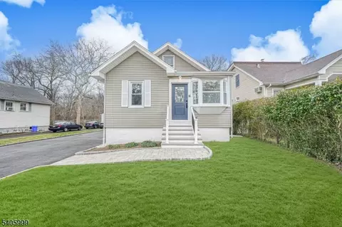 16 Grey Rock Ave, Little Falls Twp, NJ 07424