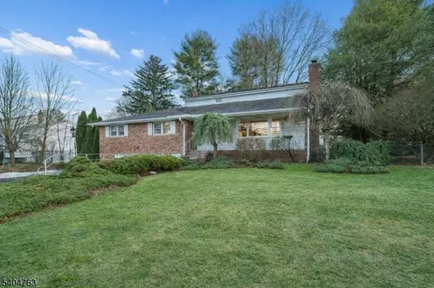 188 E Mount Pleasant Ave, Livingston, NJ 07039