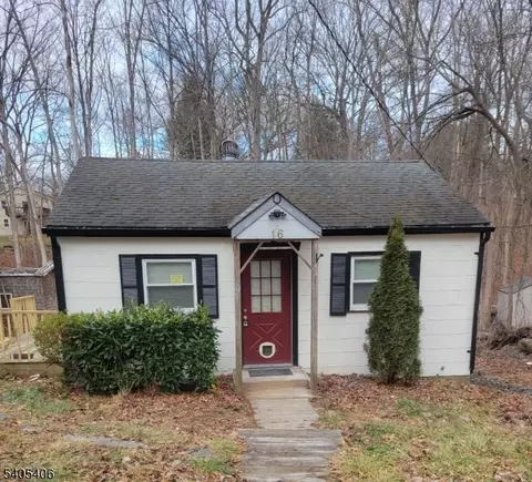 16 Beech Ct, Ringwood, NJ 07456