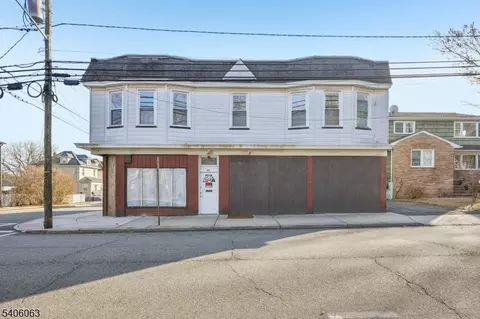 125 Madeline Ave, Clifton, NJ 07011