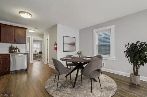 116 Maple Ave, Montclair, NJ 07042