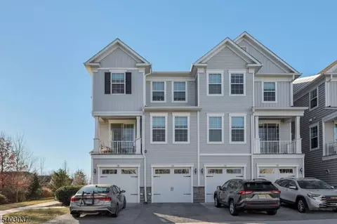 11 Passe Ct # A, Hillsborough, NJ 08844