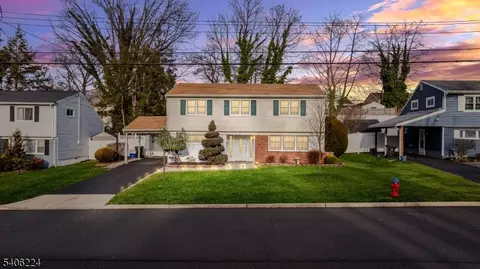 36 Farmbrook Dr, Old Bridge, NJ 08857 photo 3