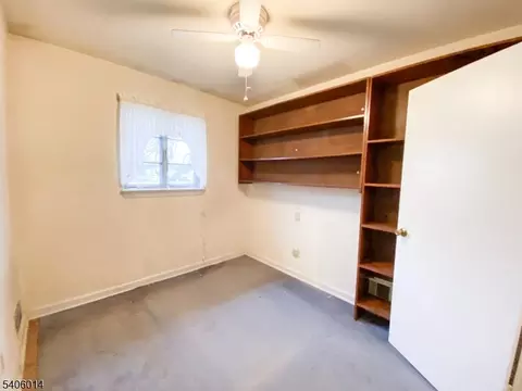 14 Pine St, Edison, NJ 08817 photo 21